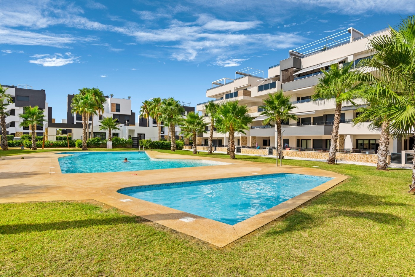 2 Bedroom 2 Bathroom Apartment in Orihuela Costa