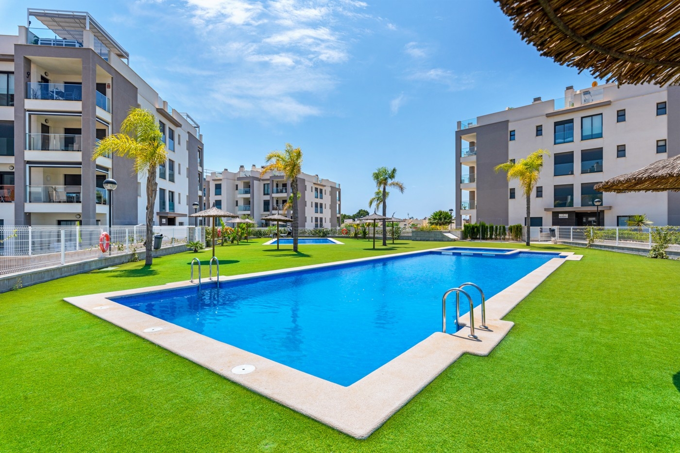 2 Bedroom 2 Bathroom Apartment in Orihuela Costa