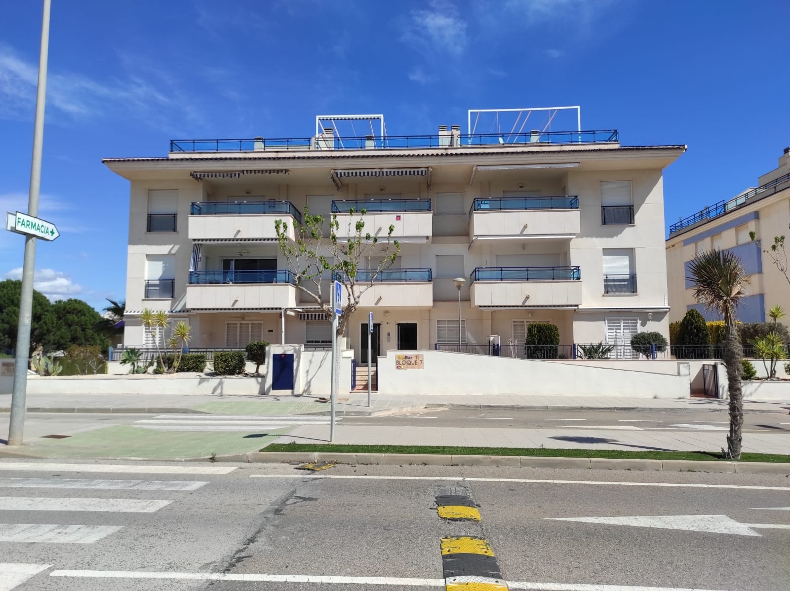 2 Bedroom 1 Bathroom Apartment in Mil Palmeras