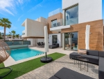 6-4334/1686, 4 Bedroom 3 Bathroom Villa in Orihuela Costa