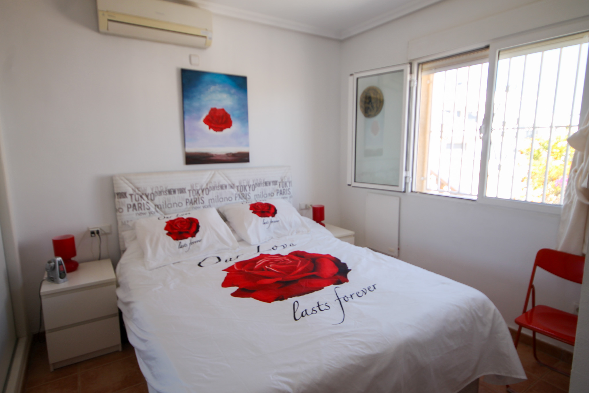 For Sale - Four Bed villa on large plot with heated pool -  - Alicante