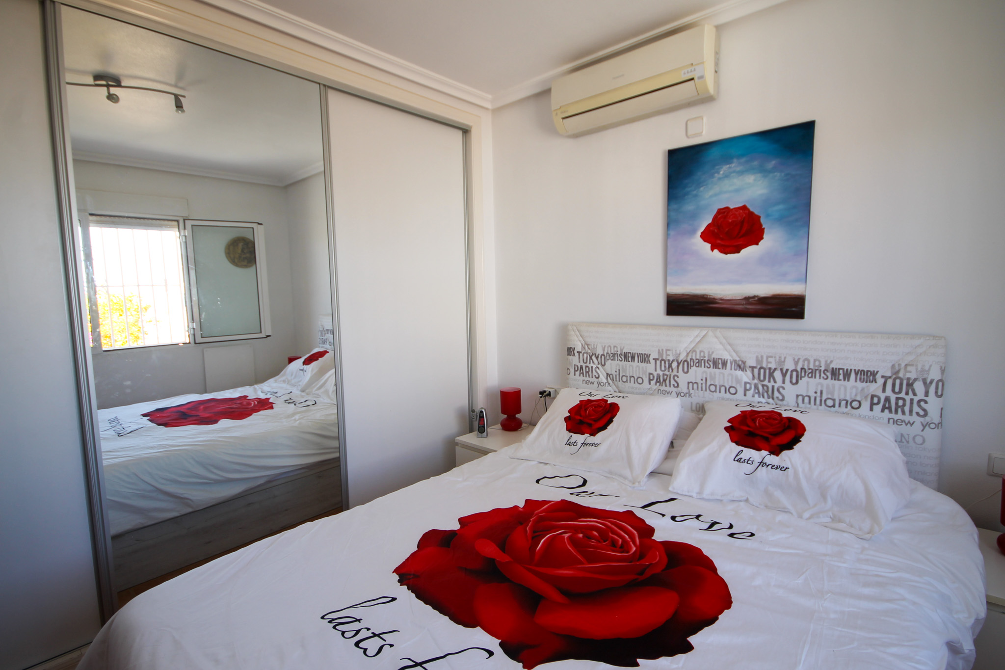 For Sale - Four Bed villa on large plot with heated pool -  - Alicante