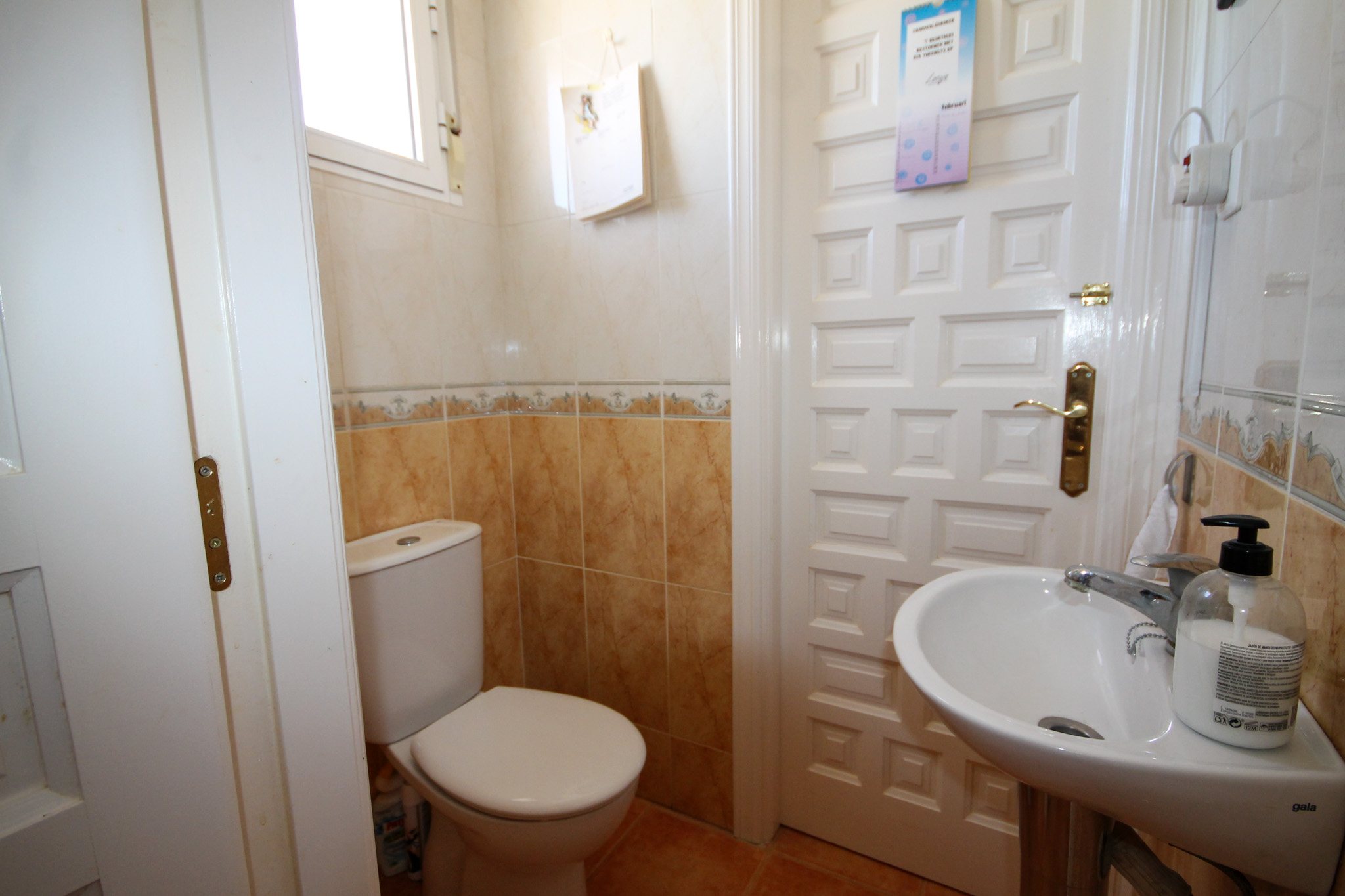 For Sale - Four Bed villa on large plot with heated pool -  - Alicante