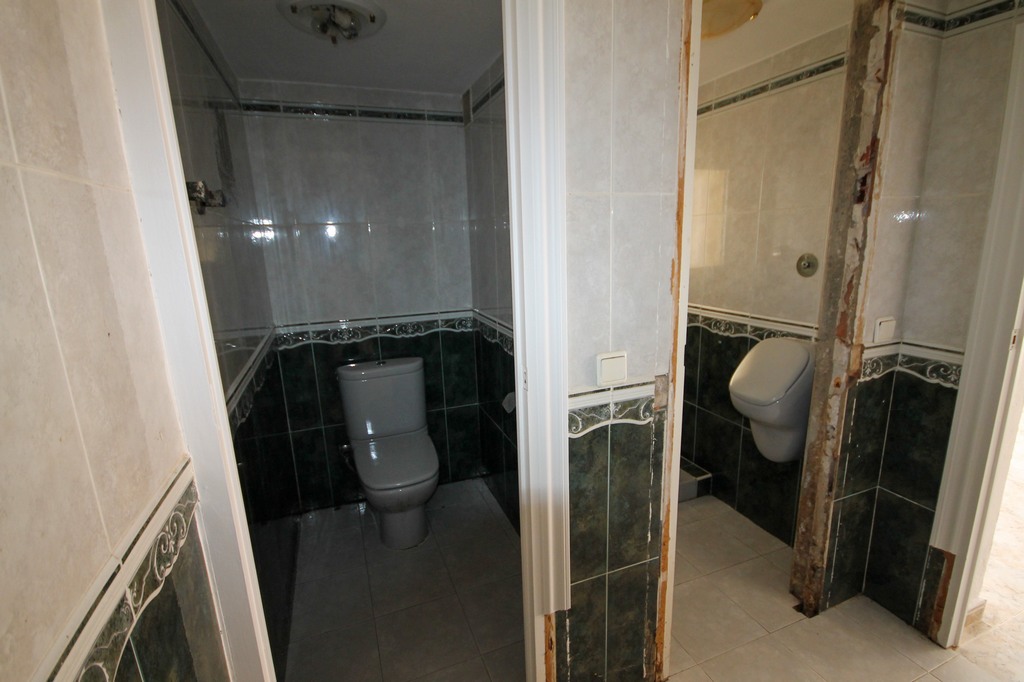 For Sale - Detached villa with 2 beds, 3 baths and basement -  - 