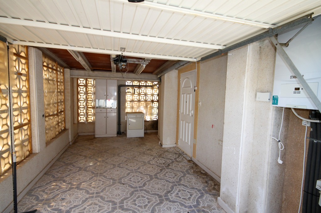 For Sale - Detached villa with 2 beds, 3 baths and basement -  - 