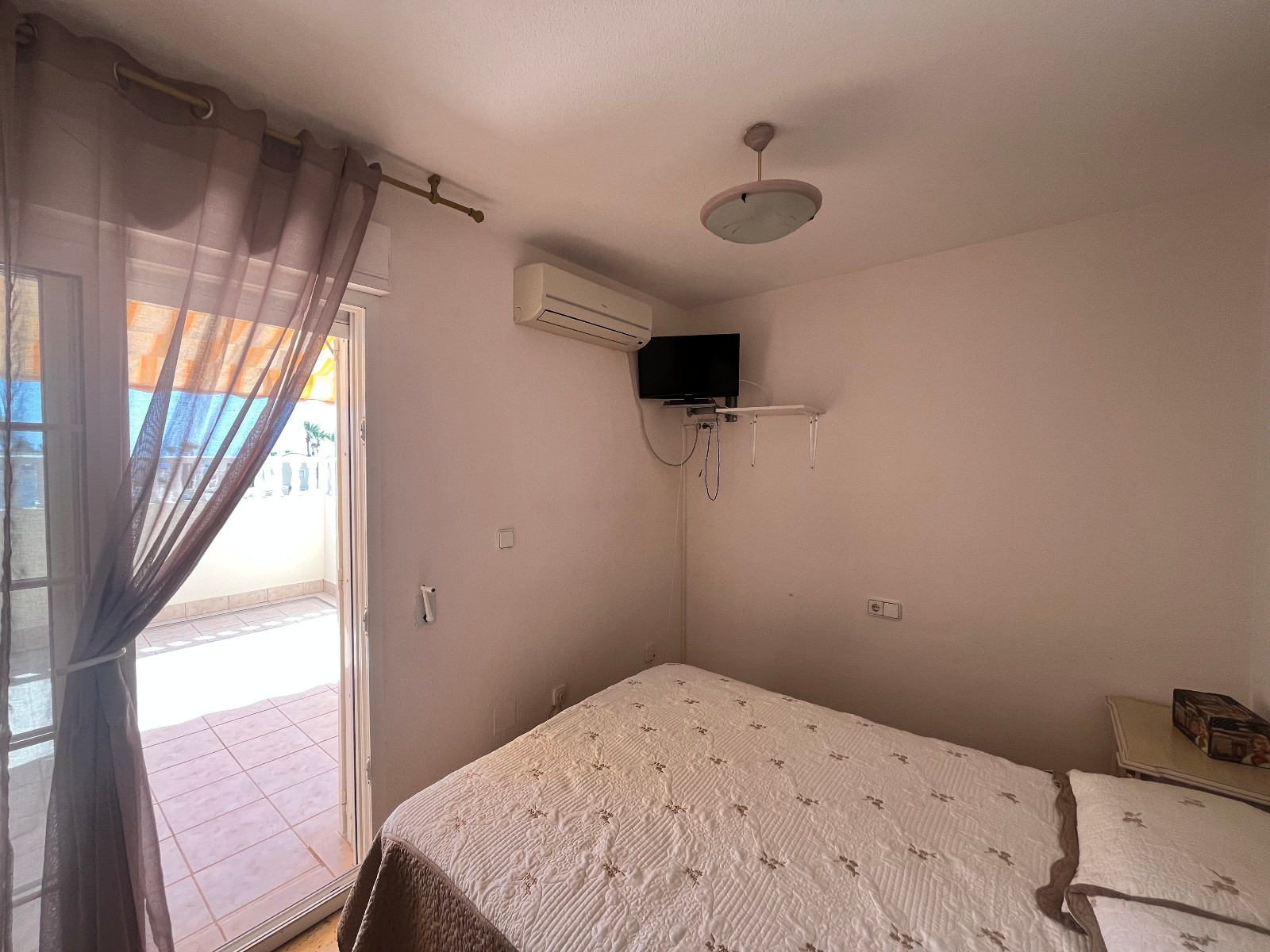 For Sale - 3 Bedroom 2 Bathroom Quad House in Playa Flamenca - Jumilla  - Alicante