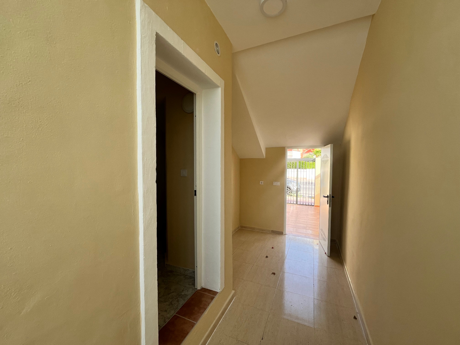 For Sale - 2 Bedroom 1 Bathroom Apartment in Playa Flamenca - Res. San Antonio  - Alicante