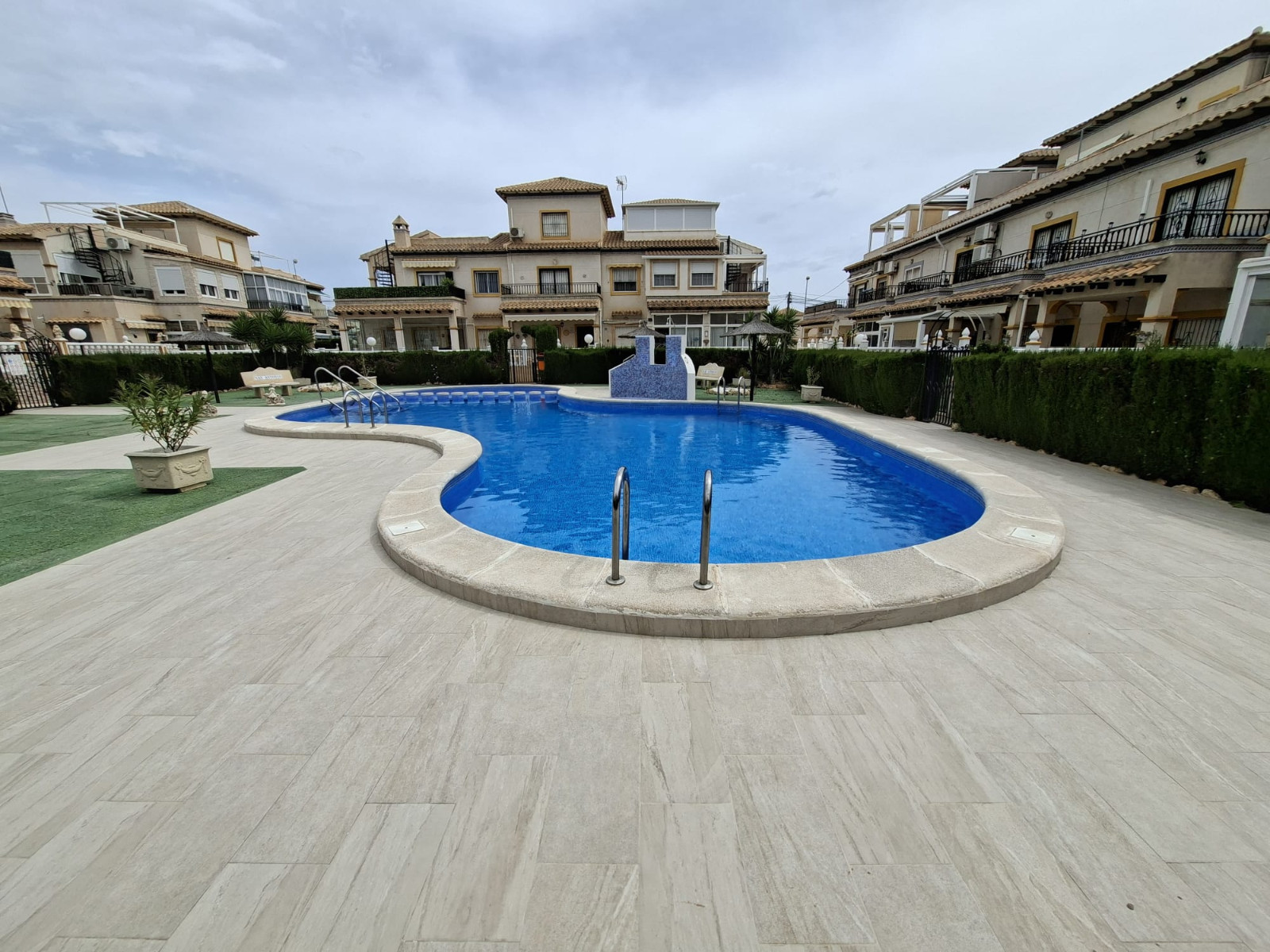 For Sale - 2 Bedroom 1 Bathroom Apartment in Playa Flamenca - Res. San Antonio  - Alicante