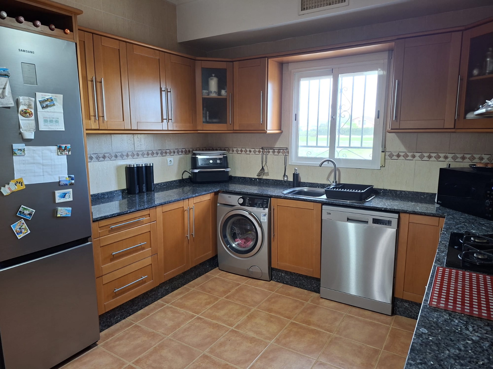 For Sale - 5 Bedroom 5 Bathroom Detached Villa in Catral - Catral  - Alicante