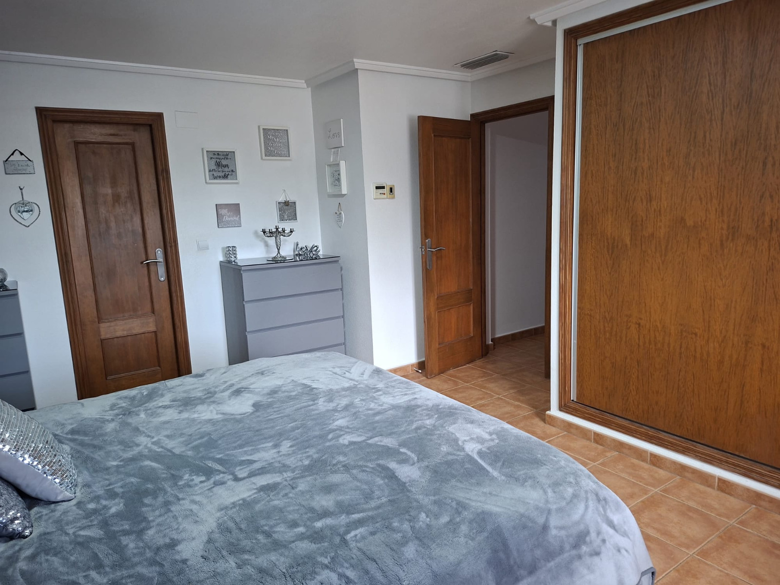 For Sale - 5 Bedroom 5 Bathroom Detached Villa in Catral - Catral  - Alicante