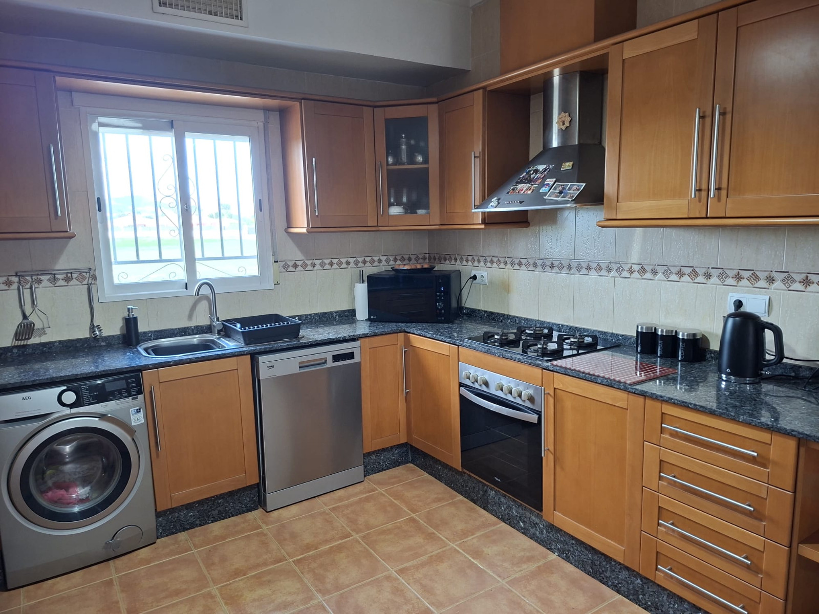 For Sale - 5 Bedroom 5 Bathroom Detached Villa in Catral - Catral  - Alicante