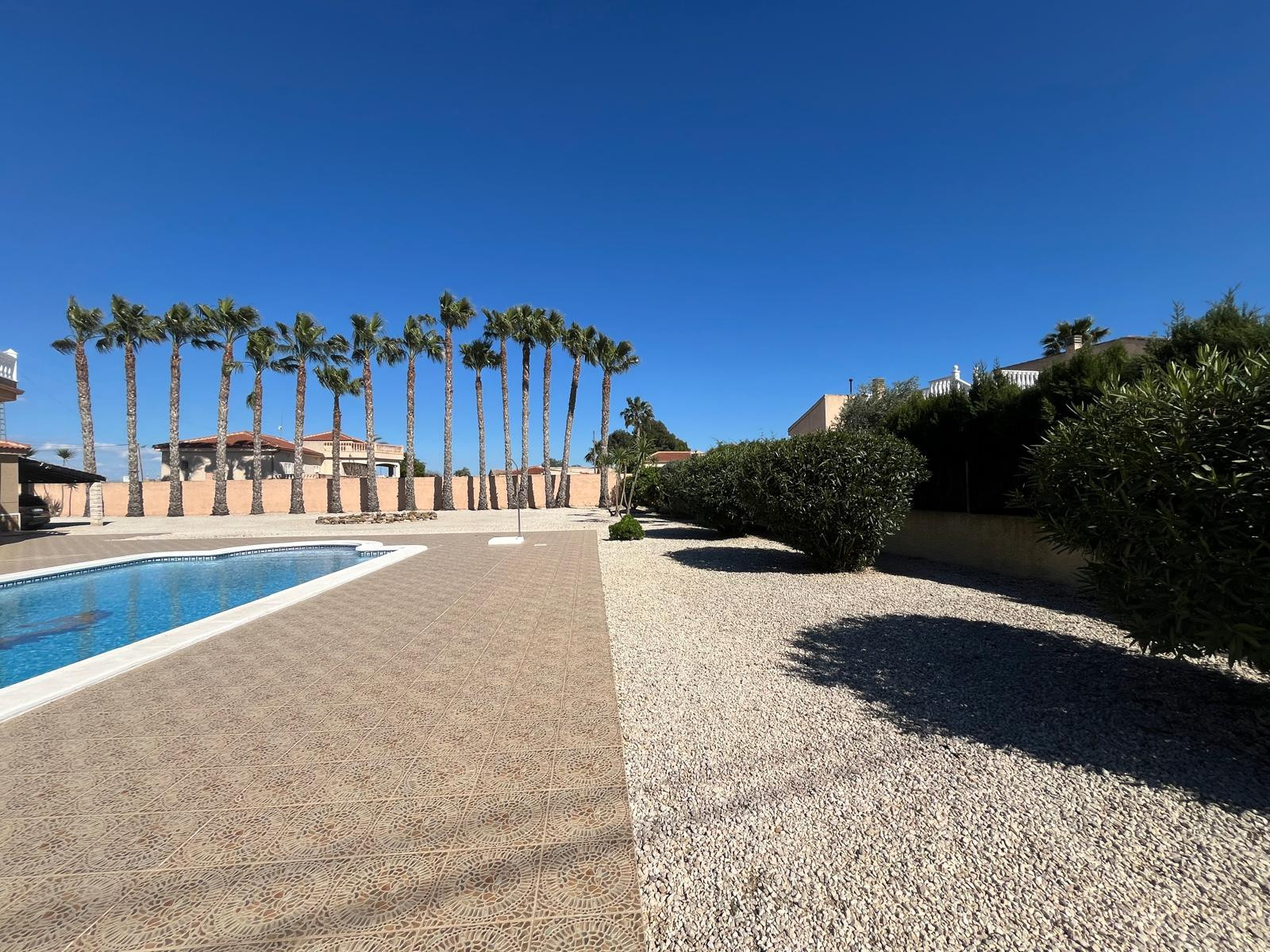 For Sale - 5 Bedroom 5 Bathroom Detached Villa in Catral - Catral  - Alicante