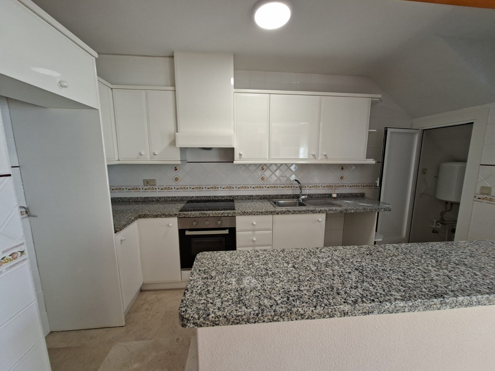 For Sale - 2 Bedroom 1 Bathroom Bungalow in Villamartin - Rioja  - Alicante