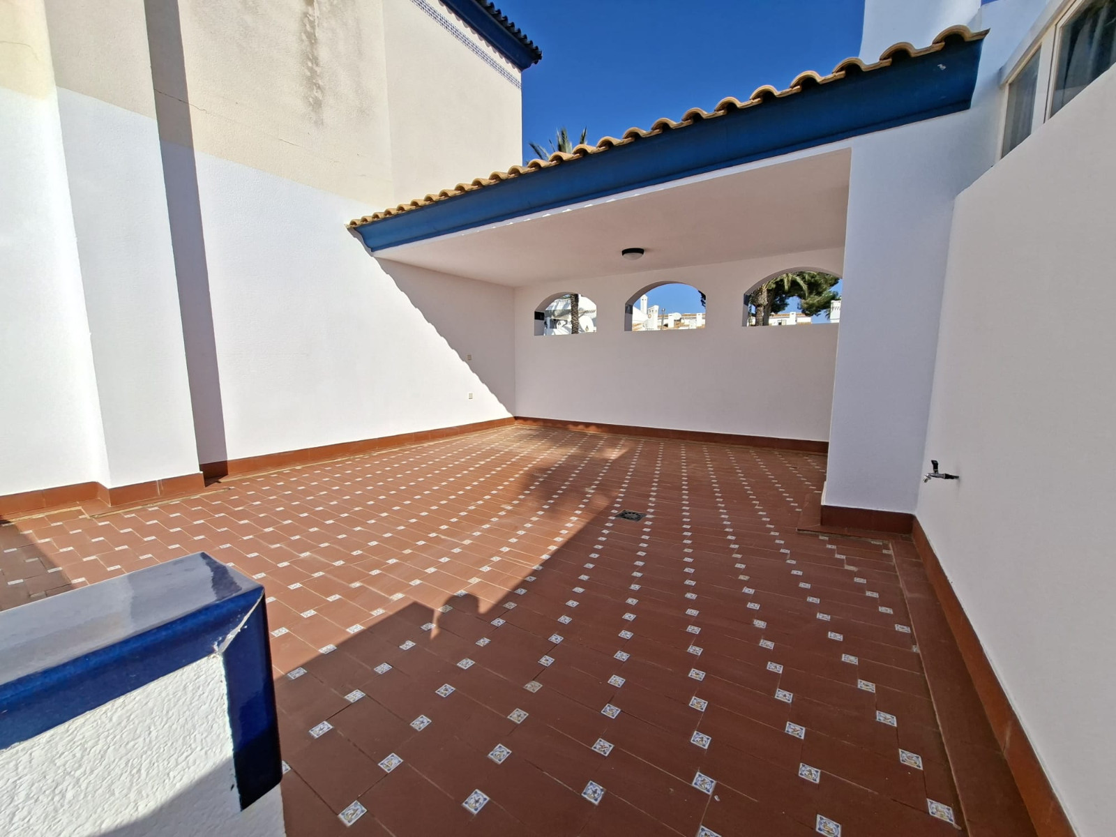 For Sale - 2 Bedroom 1 Bathroom Bungalow in Villamartin - Rioja  - Alicante