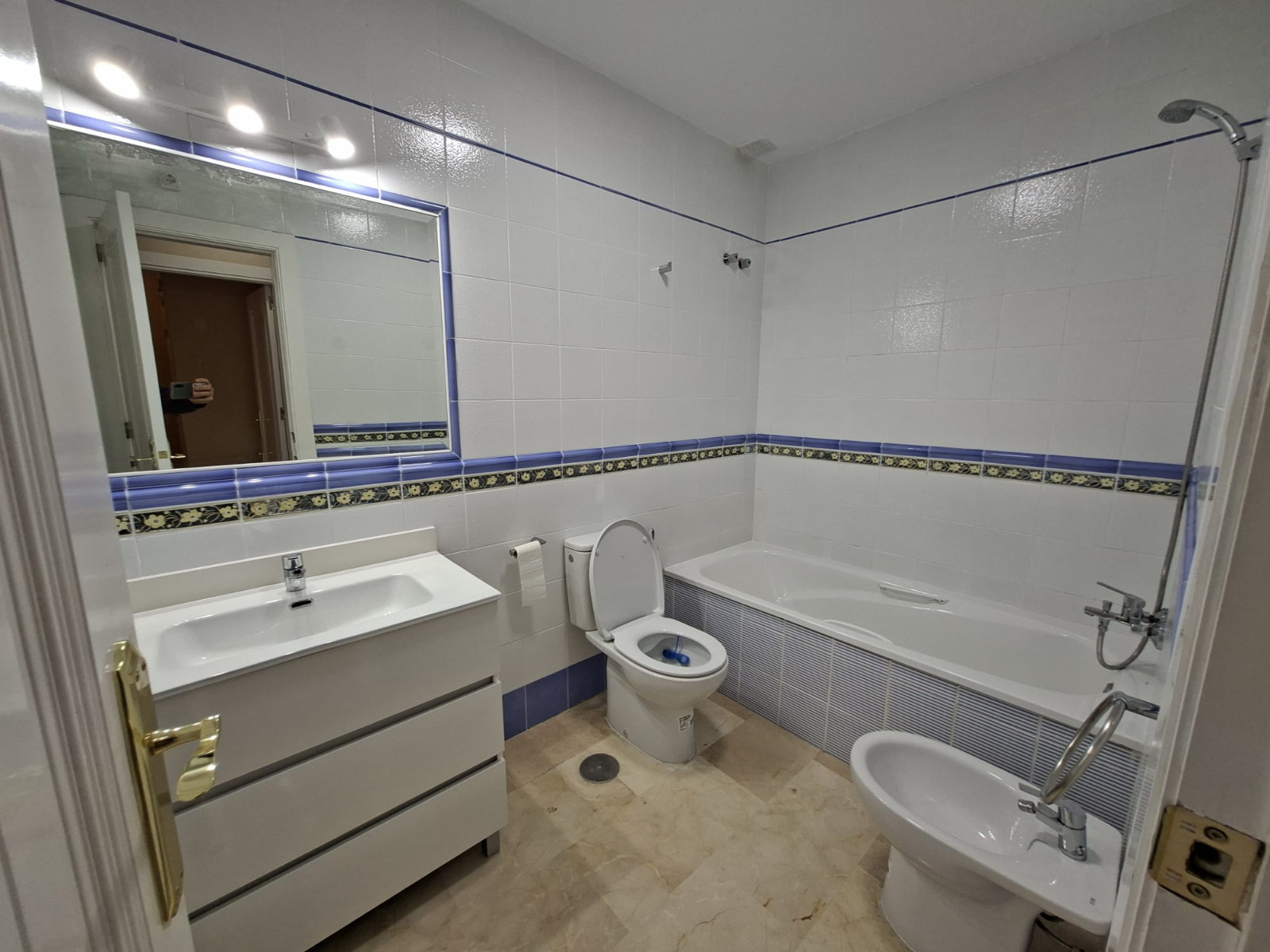 For Sale - 2 Bedroom 1 Bathroom Bungalow in Villamartin - Rioja  - Alicante
