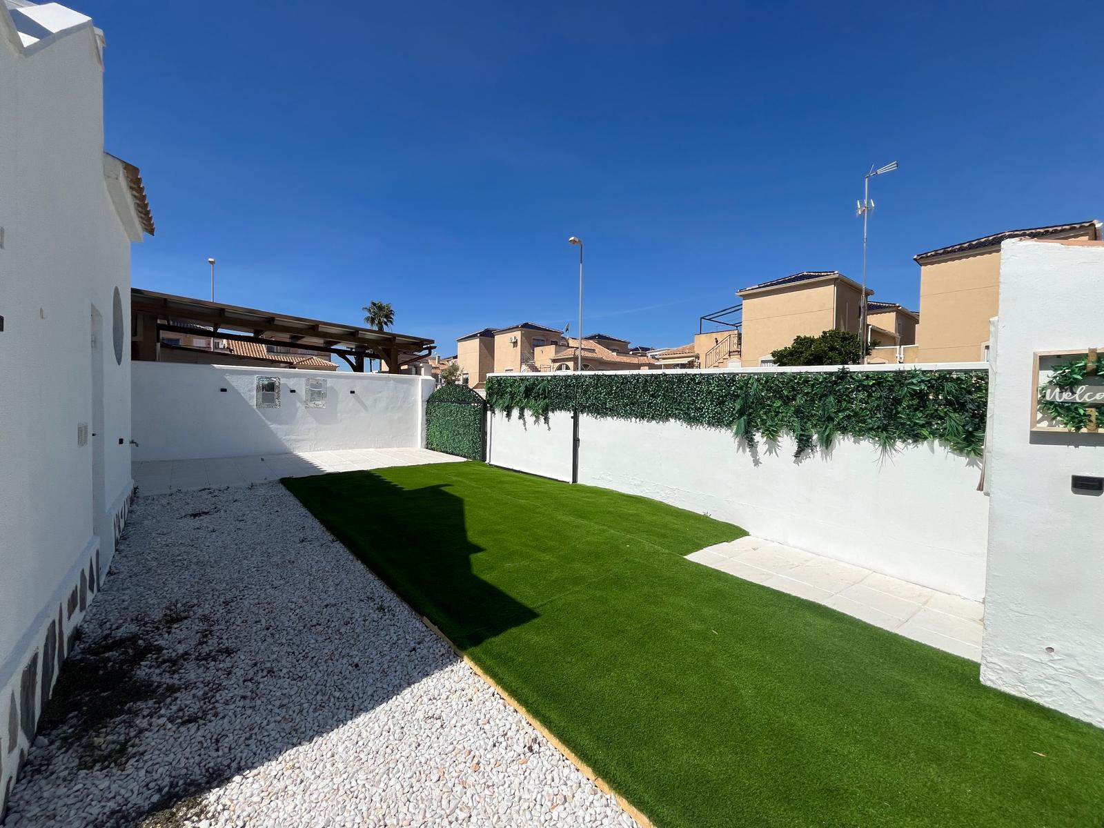 For Sale - 2 Bedroom 1 Bathroom Bungalow in Punta Prima - Serena  - Alicante