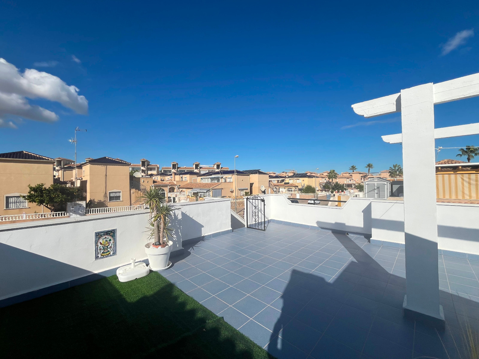 For Sale - 2 Bedroom 1 Bathroom Bungalow in Punta Prima - Serena  - Alicante