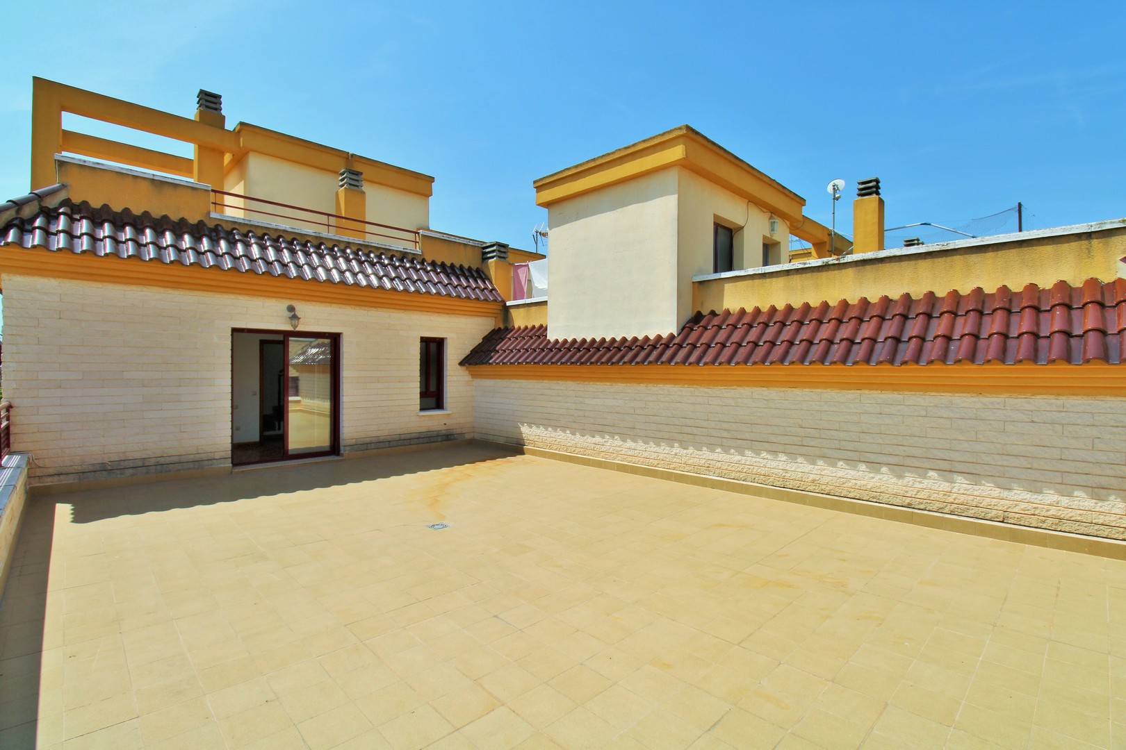 For Sale - 3 Bedroom 3 Bathroom Semi Detached House in Orihuela - Los Desamparados  - Alicante