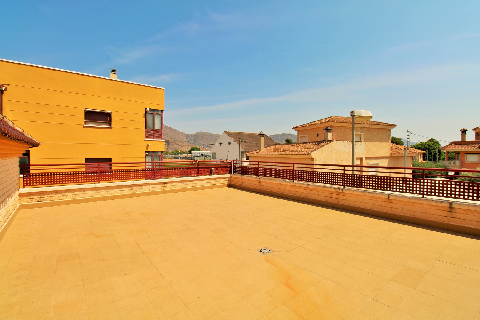 For Sale - 3 Bedroom 3 Bathroom Semi Detached House in Orihuela - Los Desamparados  - Alicante