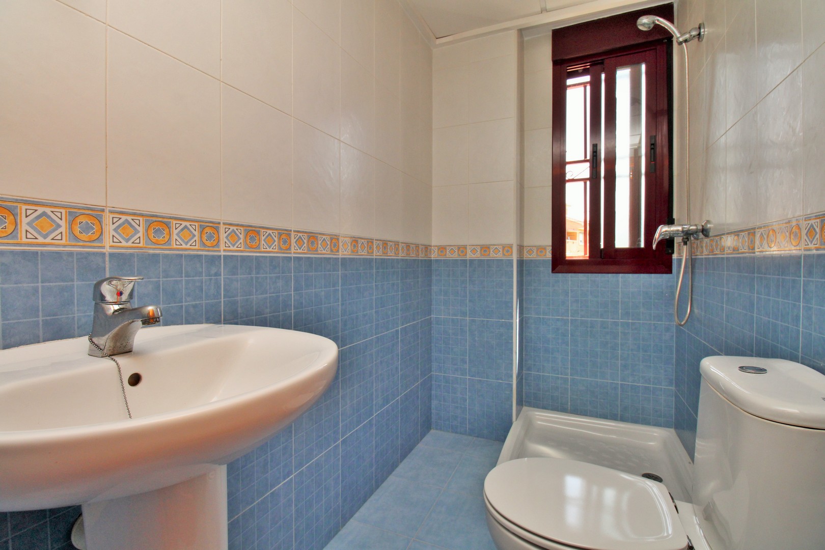 For Sale - 3 Bedroom 3 Bathroom Semi Detached House in Orihuela - Los Desamparados  - Alicante