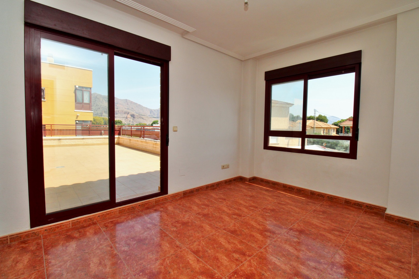 For Sale - 3 Bedroom 3 Bathroom Semi Detached House in Orihuela - Los Desamparados  - Alicante