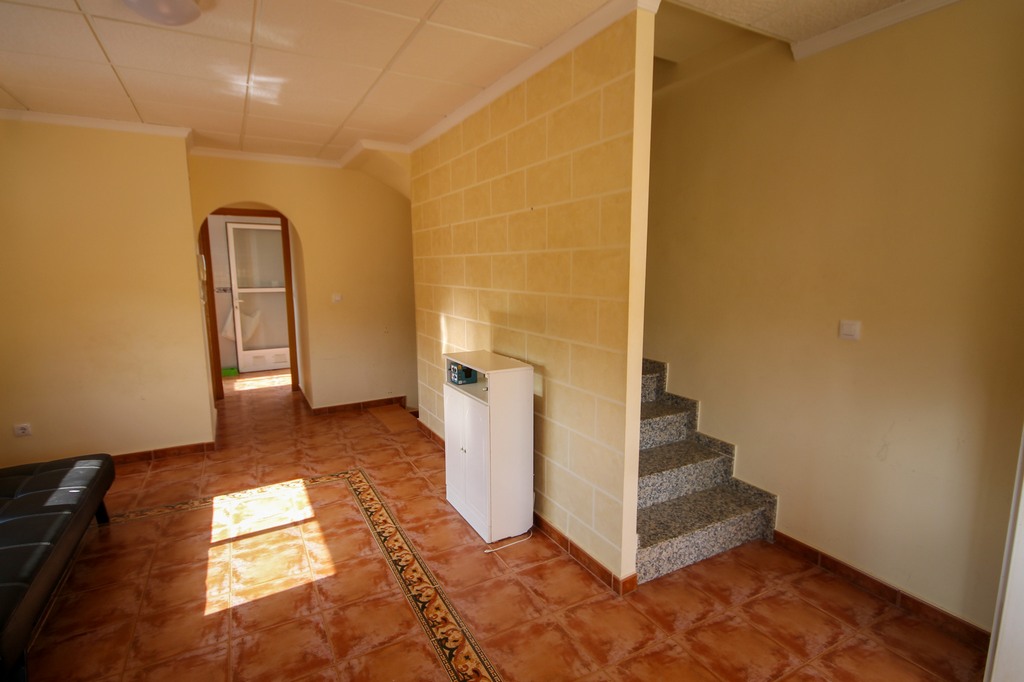 For Sale - Semi detached house with pool and basement -  - Alicante
