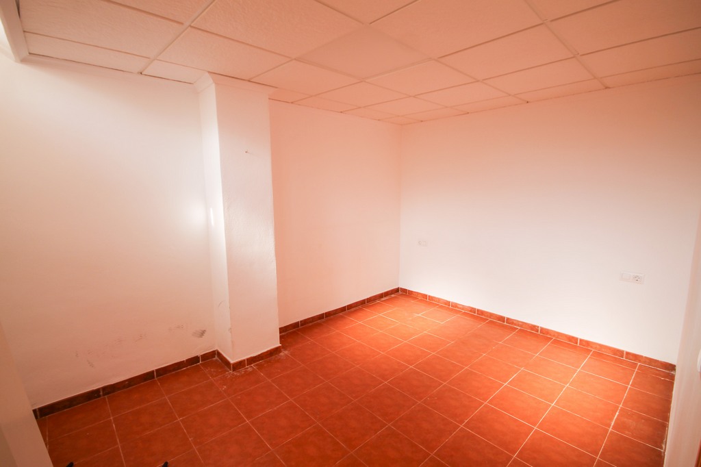 For Sale - Semi detached house with pool and basement -  - Alicante