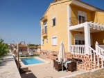CV0857, Semi detached house with pool and basement