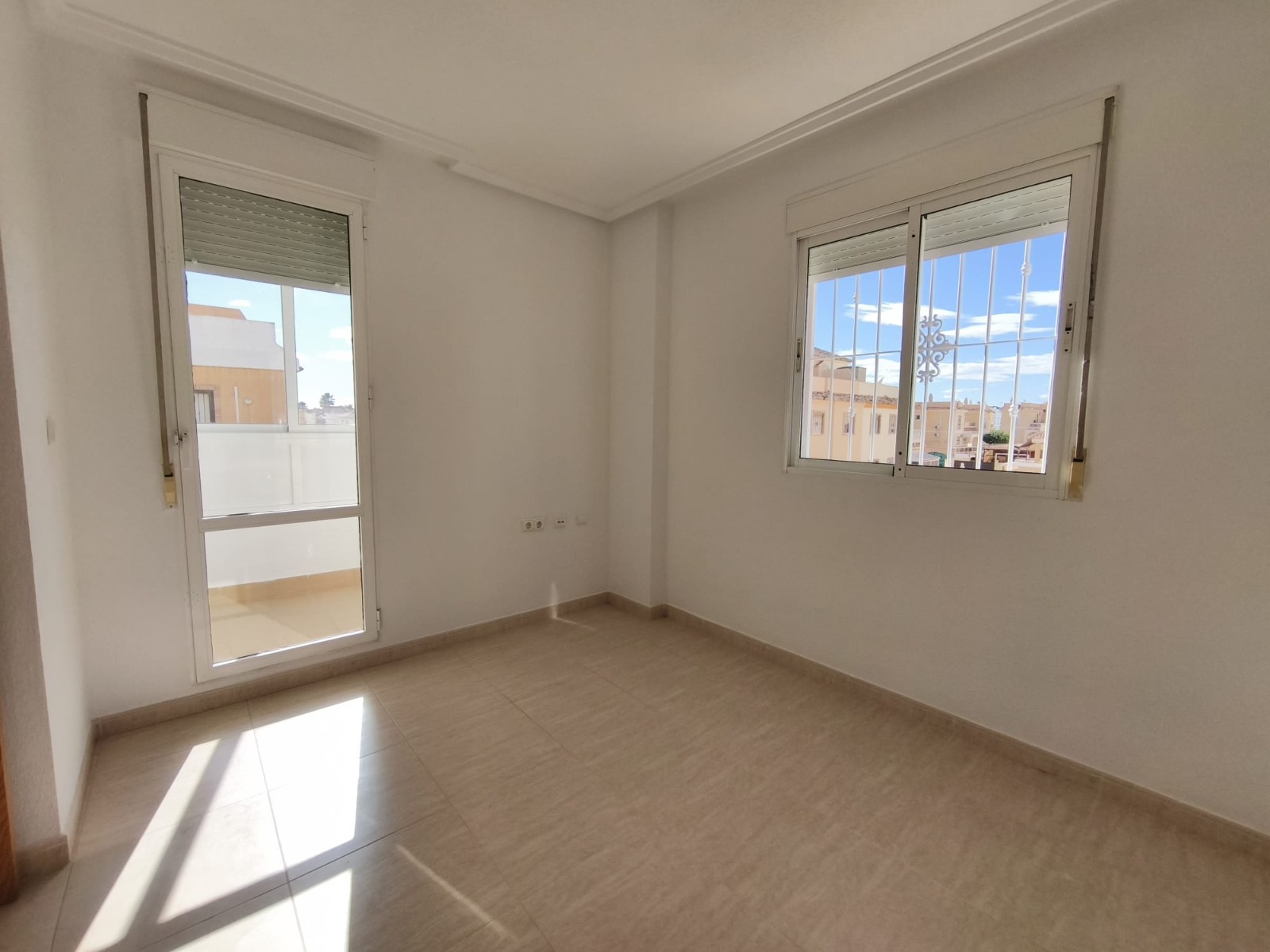 For Sale - 3 Bedroom 2 Bathroom Villa in Ciudad Quesada - Rojales  - Alicante