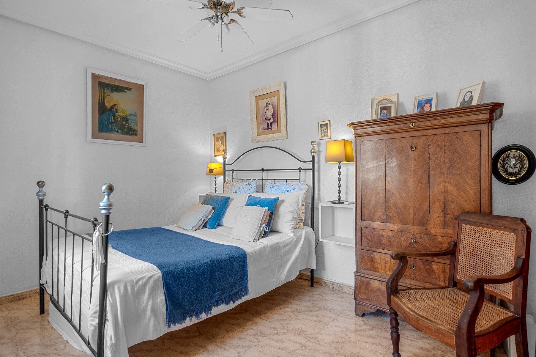 For Sale - 3 Bedroom 2 Bathroom Villa in Villamartin - Villamartin  - Alicante