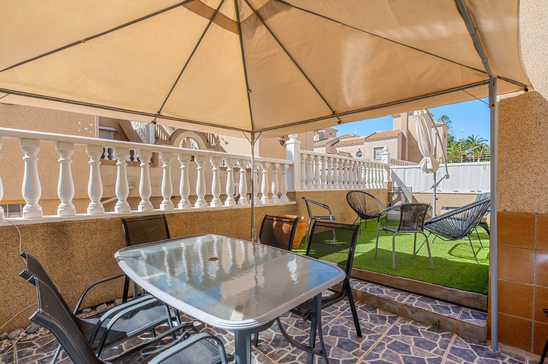 For Sale - 3 Bedroom 2 Bathroom Villa in Villamartin - Villamartin  - Alicante