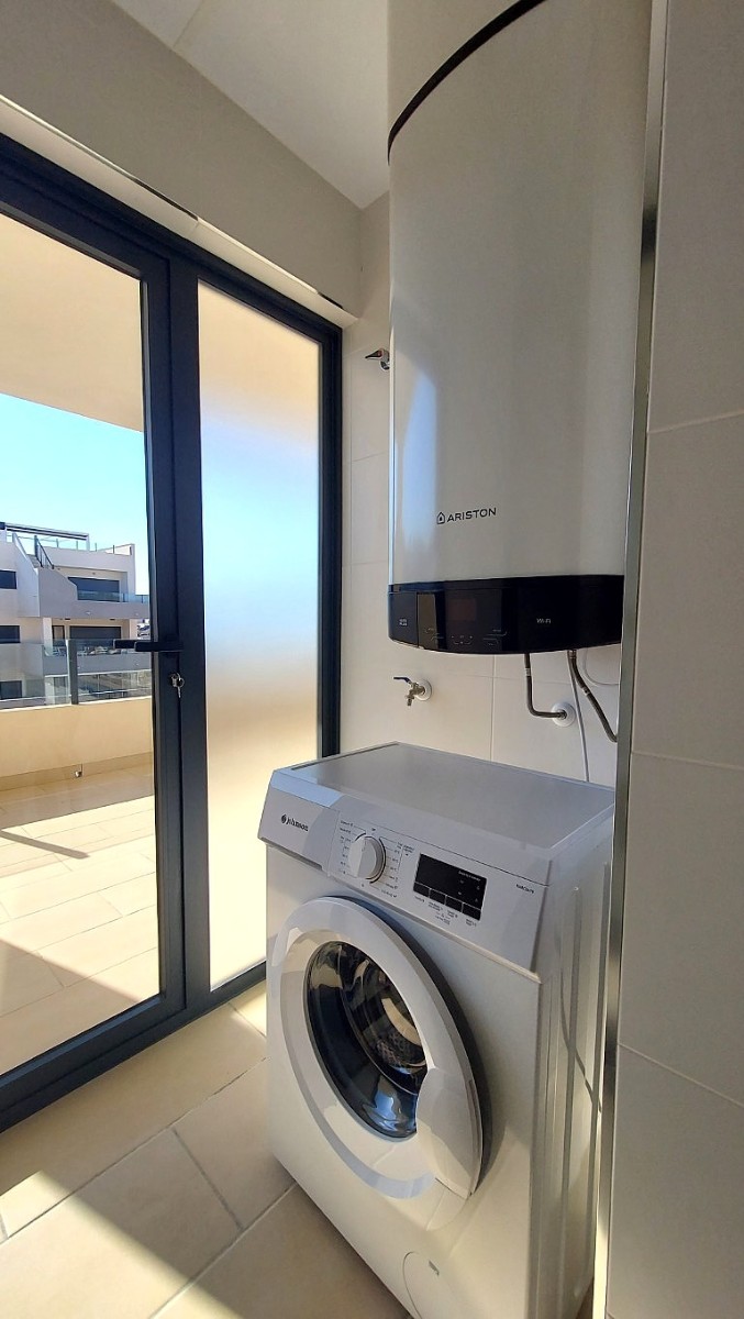 For Sale - 2 Bedroom 2 Bathroom Apartment - Top Floor Apartment in Orihuela Costa - Los Dolses  - Alicante