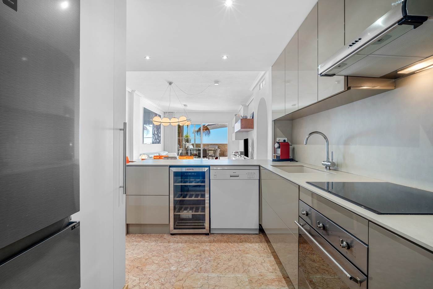 For Sale - 3 Bedroom 2 Bathroom Apartment - Top Floor Apartment in Altea - Mascarat  - Alicante