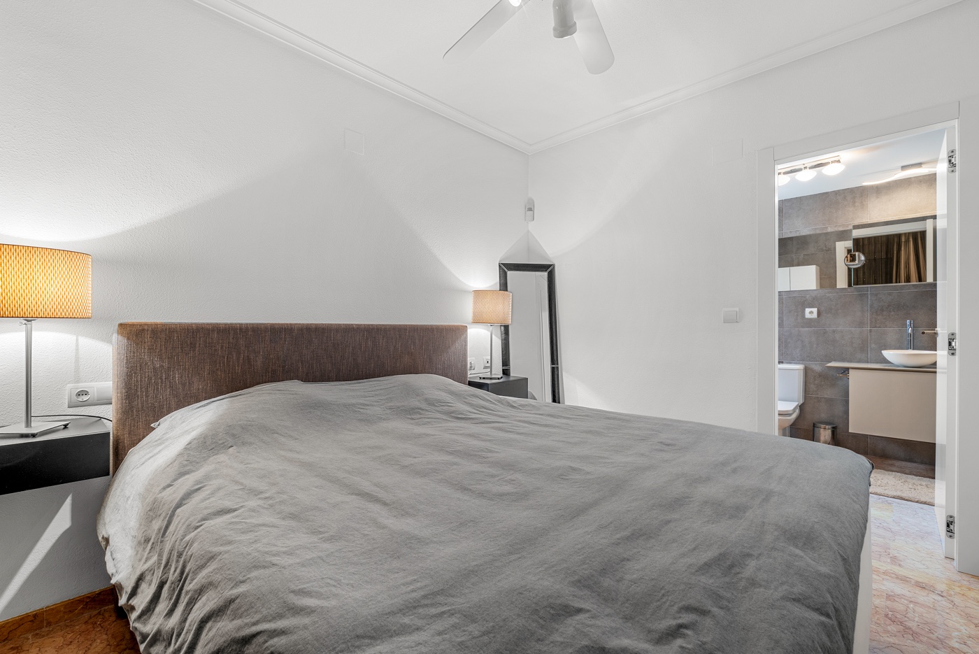 For Sale - 3 Bedroom 2 Bathroom Apartment - Top Floor Apartment in Altea - Mascarat  - Alicante