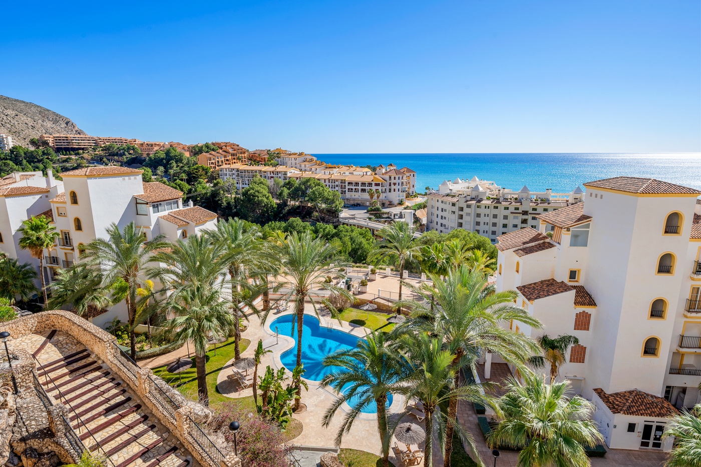 For Sale - 3 Bedroom 2 Bathroom Apartment - Top Floor Apartment in Altea - Mascarat  - Alicante