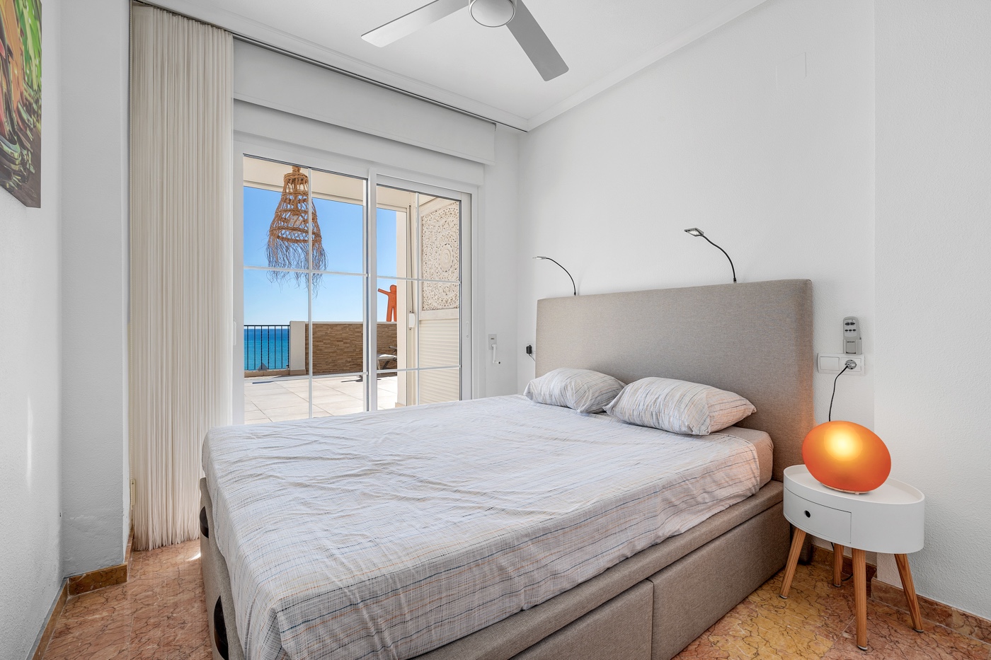 For Sale - 3 Bedroom 2 Bathroom Apartment - Top Floor Apartment in Altea - Mascarat  - Alicante