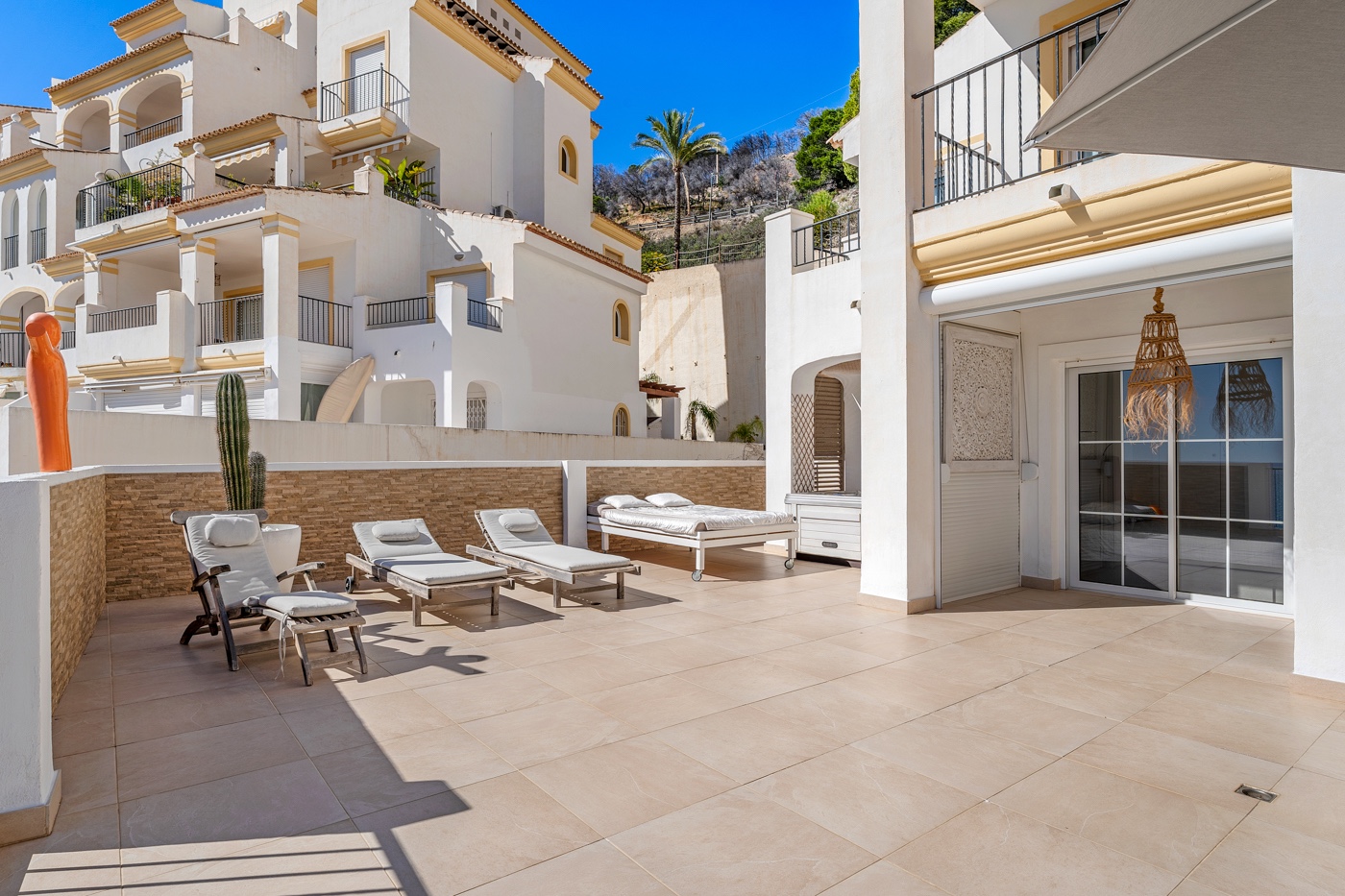 For Sale - 3 Bedroom 2 Bathroom Apartment - Top Floor Apartment in Altea - Mascarat  - Alicante