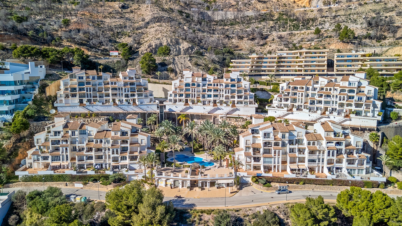 For Sale - 3 Bedroom 2 Bathroom Apartment - Top Floor Apartment in Altea - Mascarat  - Alicante