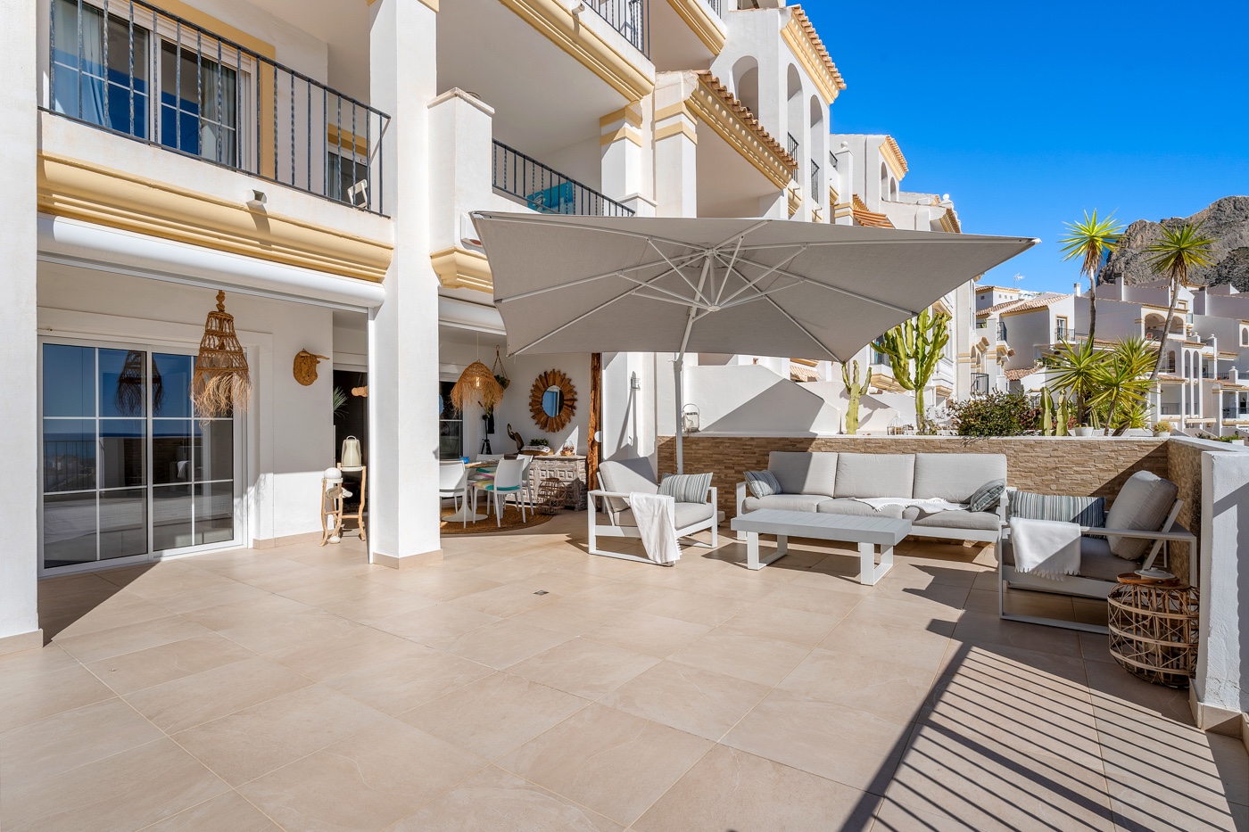 For Sale - 3 Bedroom 2 Bathroom Apartment - Top Floor Apartment in Altea - Mascarat  - Alicante