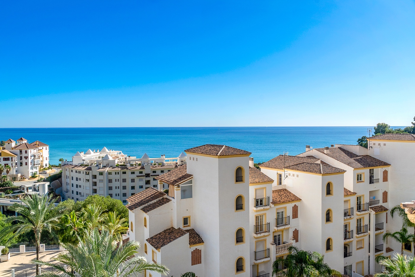 For Sale - 3 Bedroom 2 Bathroom Apartment - Top Floor Apartment in Altea - Mascarat  - Alicante
