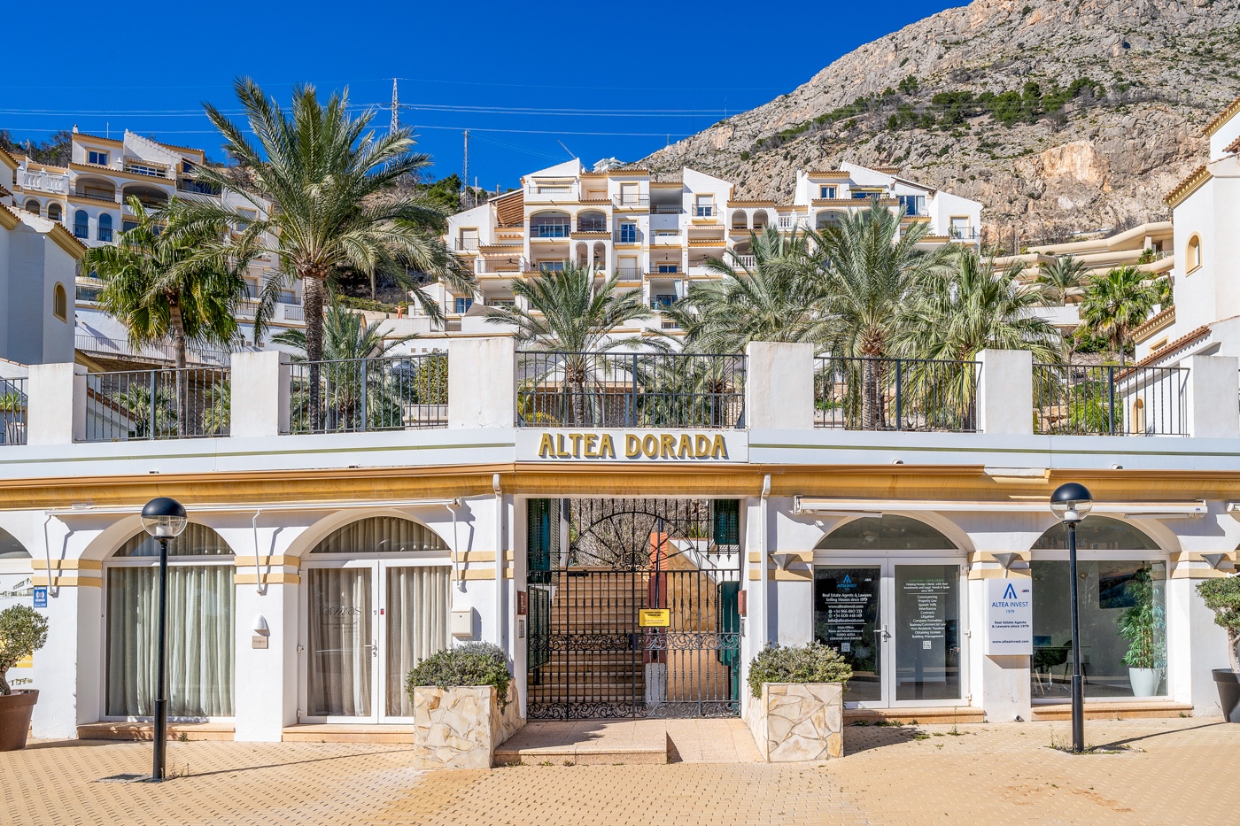 For Sale - 3 Bedroom 2 Bathroom Apartment - Top Floor Apartment in Altea - Mascarat  - Alicante