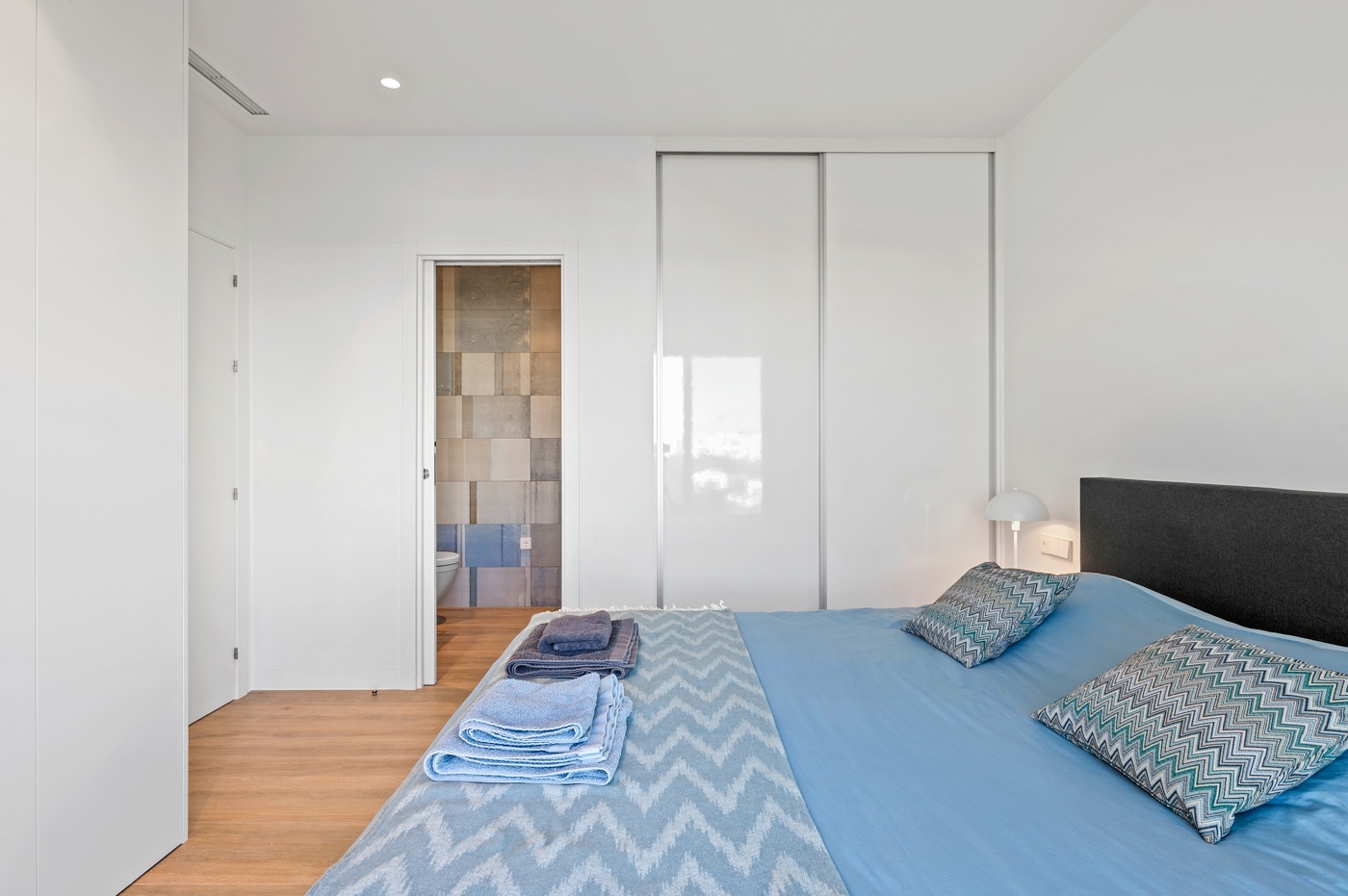 For Sale - 2 Bedroom 2 Bathroom Apartment - Top Floor Apartment in Las Colinas Golf Resort - Las Colinas  - Alicante