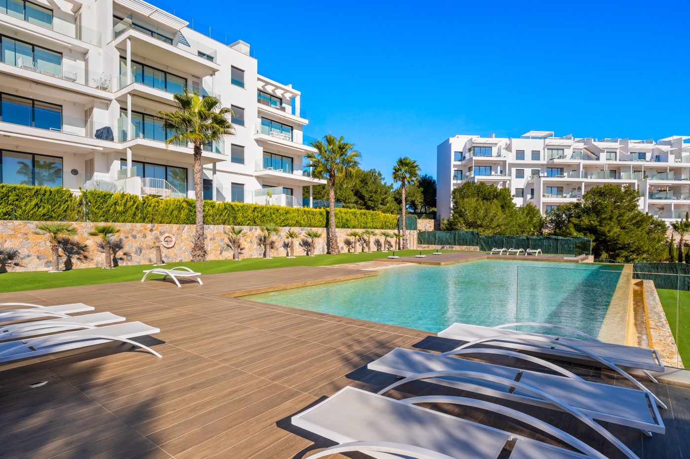 For Sale - 2 Bedroom 2 Bathroom Apartment - Top Floor Apartment in Las Colinas Golf Resort - Las Colinas  - Alicante