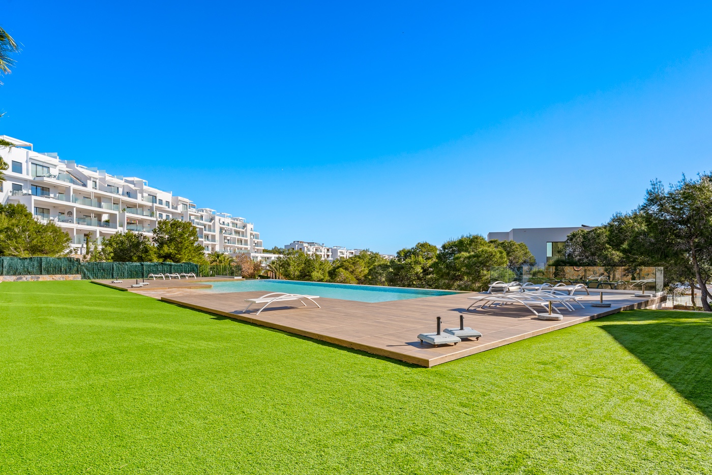 For Sale - 2 Bedroom 2 Bathroom Apartment - Top Floor Apartment in Las Colinas Golf Resort - Las Colinas  - Alicante