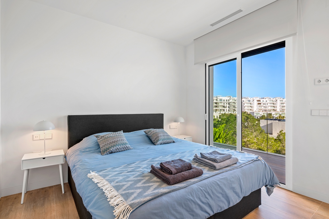 For Sale - 2 Bedroom 2 Bathroom Apartment - Top Floor Apartment in Las Colinas Golf Resort - Las Colinas  - Alicante