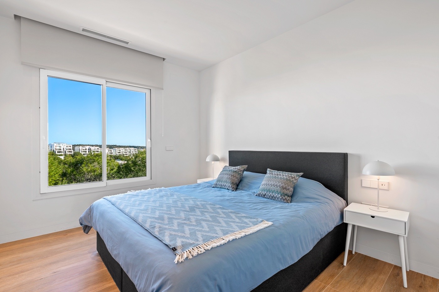 For Sale - 2 Bedroom 2 Bathroom Apartment - Top Floor Apartment in Las Colinas Golf Resort - Las Colinas  - Alicante