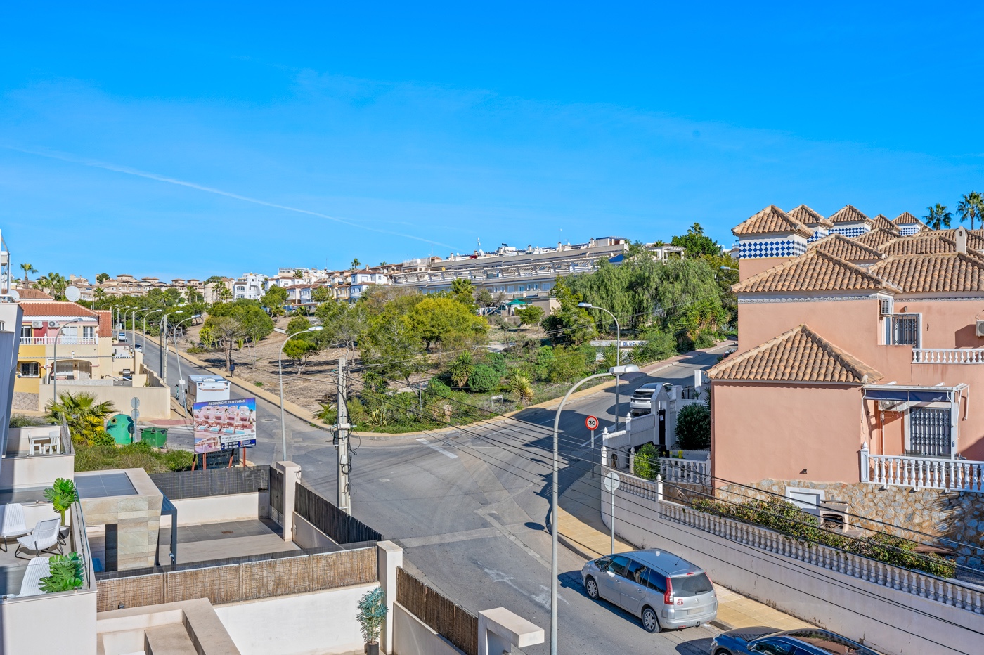 For Sale - 3 Bedroom 3 Bathroom Villa in Orihuela Costa - Blue Lagoon  - Alicante