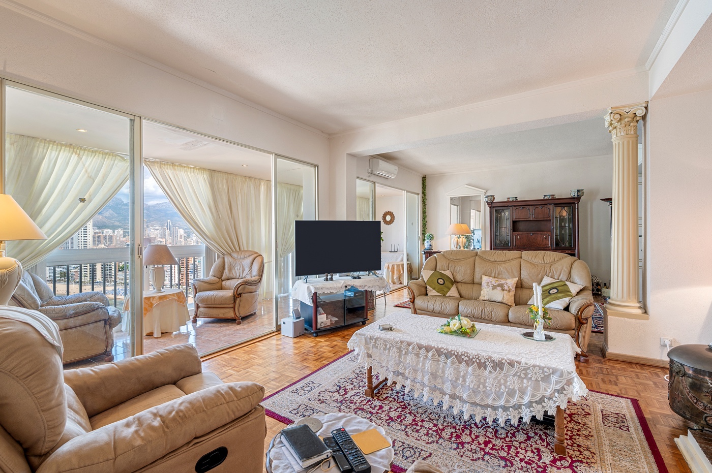 For Sale - 6 Bedroom 3 Bathroom Apartment - Top Floor Apartment in Benidorm - Levante  - Alicante