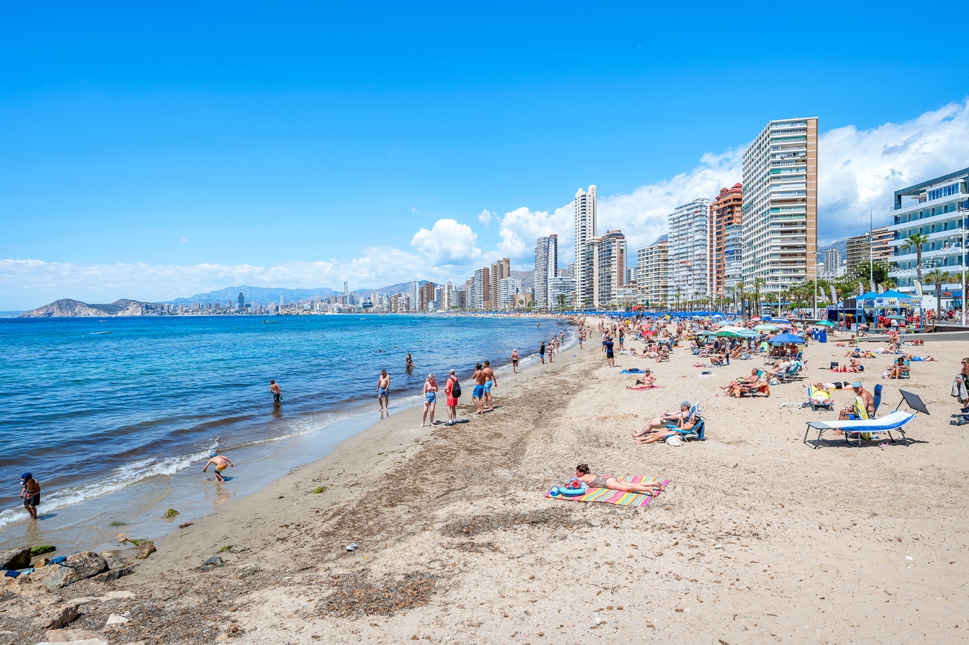 For Sale - 6 Bedroom 3 Bathroom Apartment - Top Floor Apartment in Benidorm - Levante  - Alicante