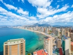 8-71035/1761, 6 Bedroom 3 Bathroom Apartment - Top Floor Apartment in Benidorm